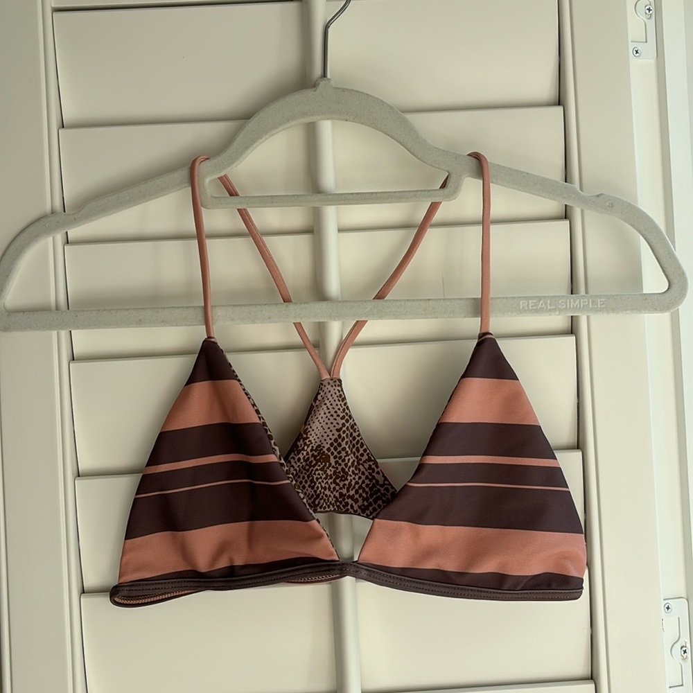 Acacia bathing suit top, size L